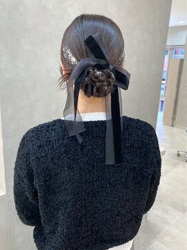 人気急上昇中！ねじりアレンジ