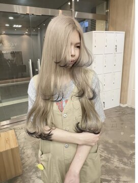 イェッカ(YECCA) ホワイトブロンドとエンドカラー