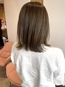 ロジェブルー(Rosier Bleu) 【透け感カラー】透明感がある明るめのブラウンカラー