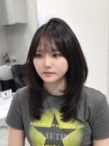 ロムーク 表参道(LOMKH)&nbsp;ミディアムレイヤー韓国ハッシュカット髪質改善顔周り表参道
