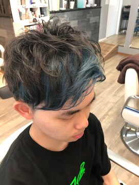 デイジー(Daisy) インナーカラーブルーアッシュ