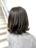 リトルカモジマ バイ ヴィーヴル(little kamojima by BIVRE)&nbsp;外ハネ×ミルクティー　【表原　巧】