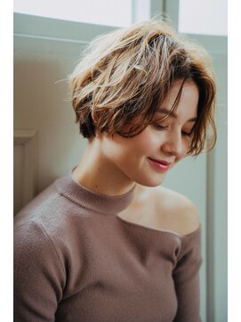 シーア 中野新橋店(Sia) 【2021年の新作スタイル】Sia中野新橋店