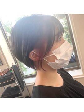 ヘアストーリー リズム(hair story r ism) 丸みショートのピンク・イヤリングカラー♪ニュアンスカラー♪