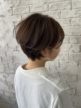 プライズ 池袋店(prize) 丸みショート_Aラインボブミルクティベージュイルミナカラー池袋