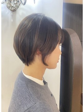 グランドライン(GRAND LINE) 《GRANDLINE友田千栄》大人可愛い女子による耳掛けショートボブ