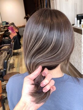 リード バイ ラグーン(LEAD by LAGOON) イヤリングカラーハイライトインナーカラーバレイヤージュ