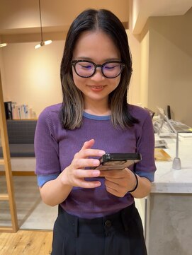 スムーク(smuk) 【smuk/岩澤美紅】インナーカラー/ホワイトベージュ/ミディアム