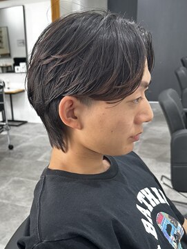 ヒュイル バイ ニアウ(Hwyl by Niau) メンズマッシュパーマニュアンスパーマスパイラルパーマ刈り上げ