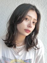 トリッカ シブヤ(TRICCA SHIBUYA)&nbsp;ミディアムレイヤー/ 顔まわりレイヤー/ 暗髪カラー