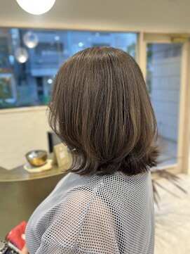 シュク 高円寺(SYUK) ハイライトカラー/グレージュ/レイヤーボブ【SYUK高円寺】