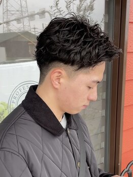 ヘアークリエイト マァーノ(Hair create mano)の写真/人気のパーマを髪質や骨格、ライフスタイルにあわせて提案！髪が伸びてもキマるから、毎朝のセットも簡単♪