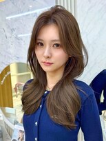 アフロートリノ(AFLOAT Leino) 結べるレイヤーカット 上品なくびれヘア