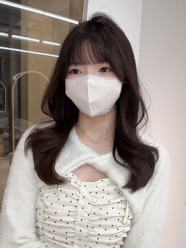 ロンドルピナス 小倉(Lond Lupinus) ミディアムレイヤーカット/似合わせカット/大人ガーリー/20代