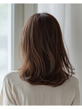 ジェンガ(jenga)の写真/広がり・うねりを、自然におさまる髪へ