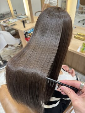 アテナ(ATENA) 乾かすだけでまとまる髪質改善縮毛矯正【中嶋翔也】