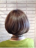 大人60代のハイライトヘア/マッシュボブ/形に囚われないスタイル