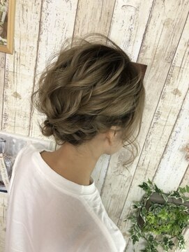 ヘアーメイクサロン リュクス(Hair make salon LUXE) ショートボブアレンジ