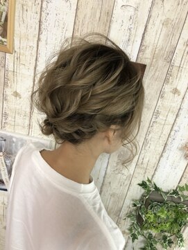 ヘアーメイクサロン リュクス(Hair make salon LUXE) ショートボブアレンジ