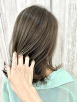 ヴァン カウンシル 王子(VAN COUNCIL)&nbsp;極細ハイライト×グレージュでイマドキヘア
