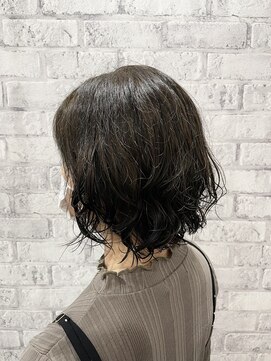 ベルポ(Bellpo) ルビオナカラーとデジタルパーマで艶ふわパーマ♪