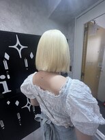 ティアム 渋谷店(Tiam shibuya)&nbsp;斜めバング/グレージュカラー/デザインカラー/シルキーベージュ