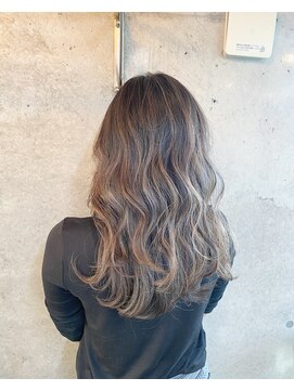 ゼロプラス(ZERO +) 重ねハイライトxラベンダーベージュ