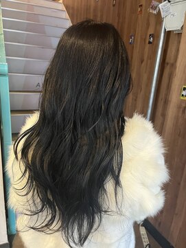 アヴァンス 天王寺店(AVANCE.) カーキブラック×透明感