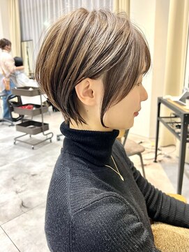 ビューシンサイバシ(VIEW SHINSAIBASHI) 前髪カット*イメチェンショートボブ*カーキグレージュ