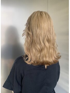 ピンク バイ アンジェリカ 瓢箪山店(PINQ by ANGELICA) ハイトーンベージュ