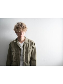 1人1人の骨格に合うオーダーメイドスタイルを提案します！仕事終わりのビジネスマンや学生さんにも人気♪