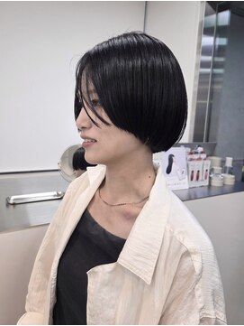 ホワイト キタサンドウ(WHiTE kitasando) マッシュショート/ショートボブ/マッシュボブ