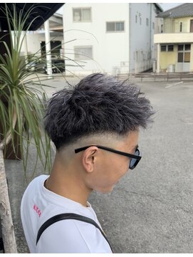 ラブヘアーグリーン(LOVEHAIRGREeN) スキンフェード×メッシュ