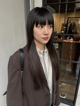 オリ(oli) タイトなツヤ髪ロング