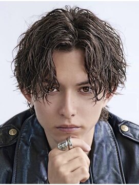 アストラ(ASTRA) MEN’S HAIR/サーフカール/刈り上げセンターパート