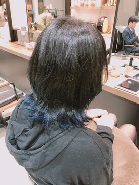 ビヨウシツ ポスタ ネイビーカラーウルフ