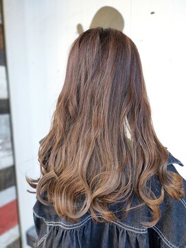 モグ(mog.) ロンググラデーションヘア