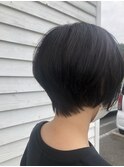 ショートボブ