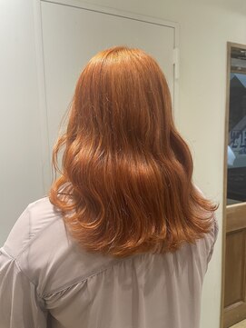 エイト新宿店(EIGHT shinjuku) ワンブリーチでできるオレンジ