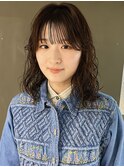 ミディアム、ラフなウェーブパーマ