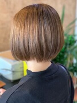 アークスヘアー 20代30代ミニボブショコラブラウン小顔艶感丸みショート