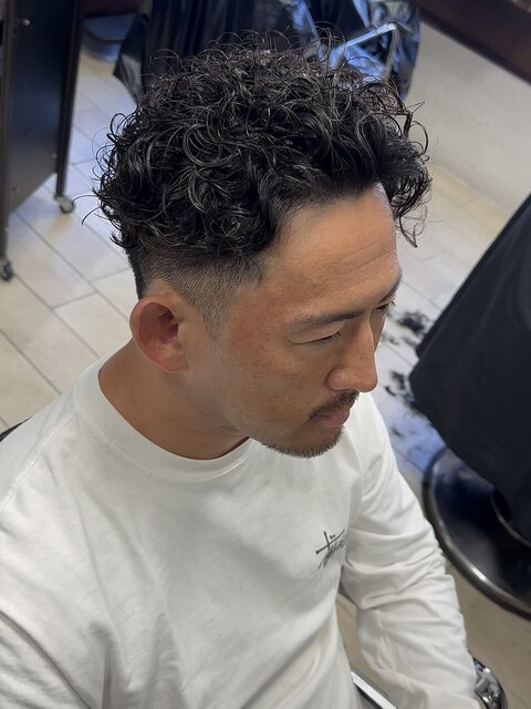 【HOMME HAIR 稲田】 ラルフカール フェード スタイル