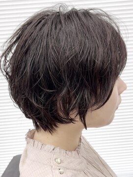 ニル 柏の葉(Nil) ☆ショート/ウルフ/大人ウルフパーマ/デザインウルフ☆