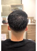 メンズモテ色気ヘア前髪なしかきあげツーブロスキンフェード
