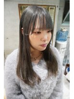 シィーム(cime) グレージュカラー