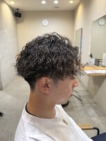 メンズクル(men's quru.)&nbsp;ツイストスパイラルパーマ刈り上げセンターパート春日井駅勝川駅
