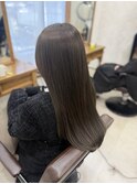 カット×縮毛矯正×髪質改善で叶う艶感ナチュラルストレート