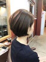 ルーファス 恵比寿 渋谷(Ruufus)&nbsp;曲線美耳かけショート【Ruufus恵比寿渋谷】