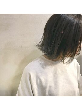 ミント(mint) 切りっぱなしボブ&暗くても透けるグレー♪