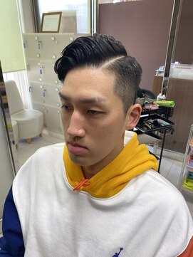 バーバーショップグランツ(Bar ber Shop GRAnt'z) サイドパートパーマ
